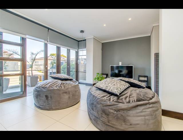 4 BEDROOM HOUSE FOR SALE IN BRYANSTON